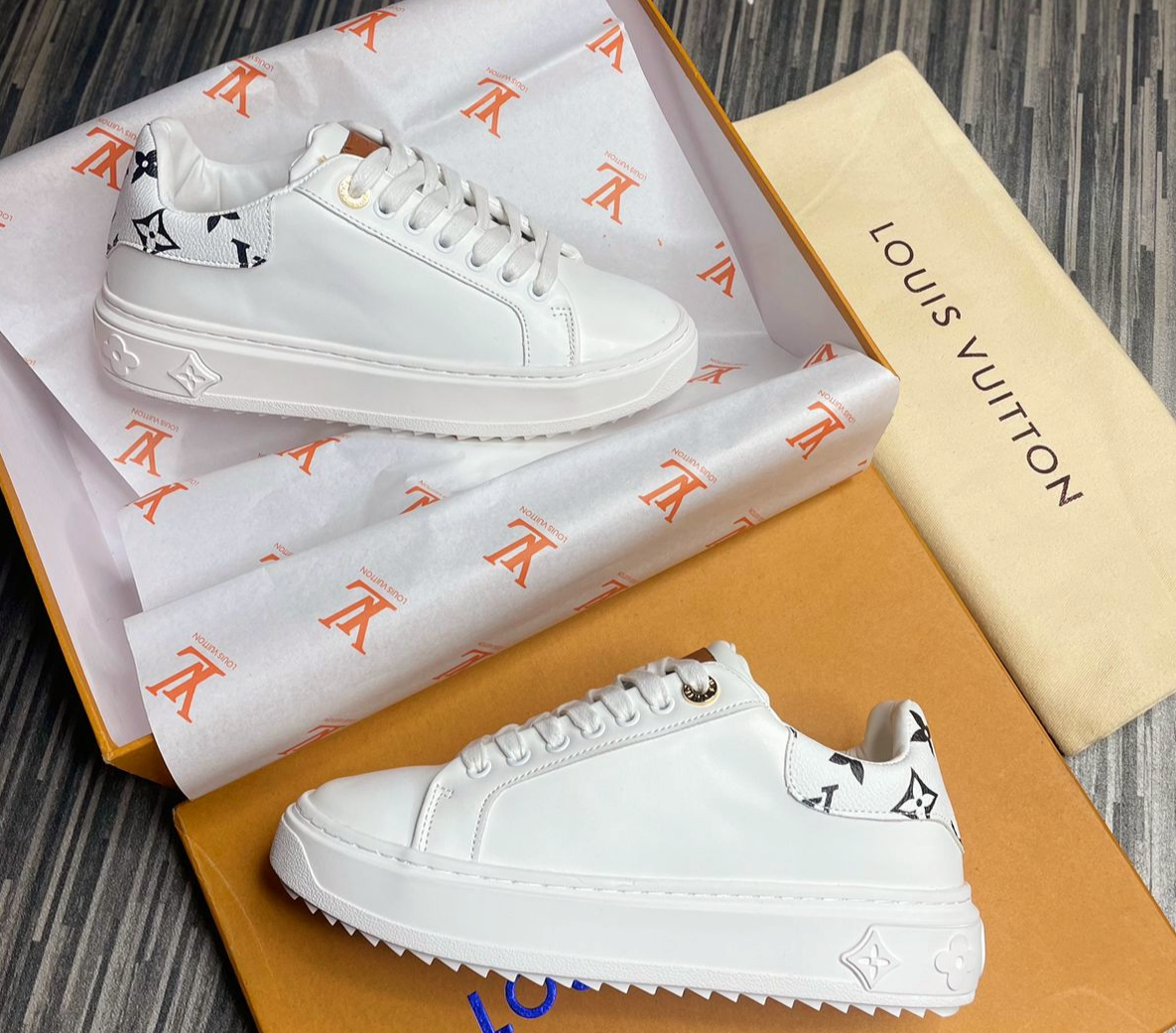 TENIS LOUIS VUITTON original MUJER color blanco Comprar en tienda onlineshoppingcenterg Colombia centro de compras en linea